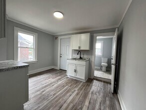 Building Photo - 1287 Sullivant Ave