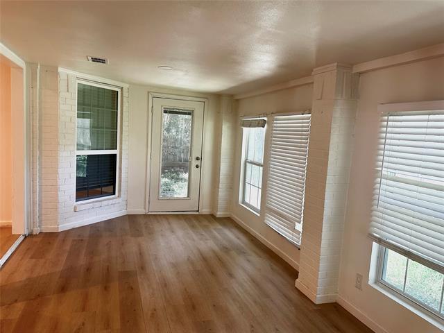 Building Photo - 900 Kimili Ct