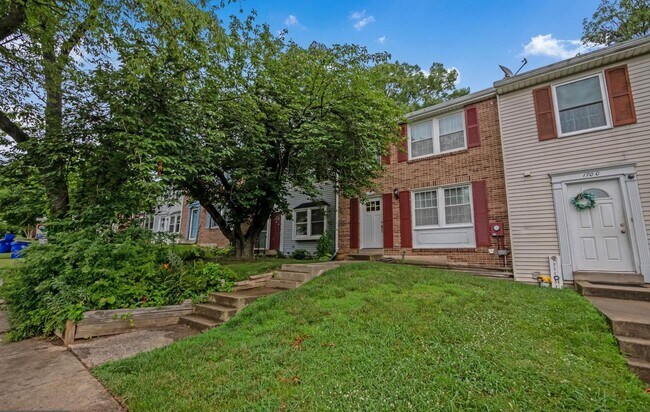 Foto del edificio - 1702 Heather Ln