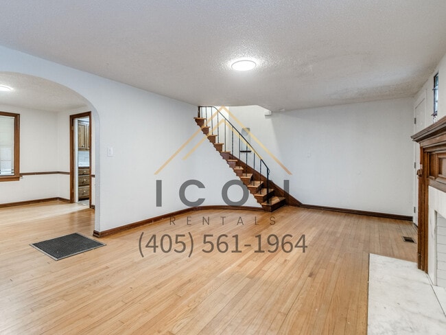 Photo - 216 NW 36th St House