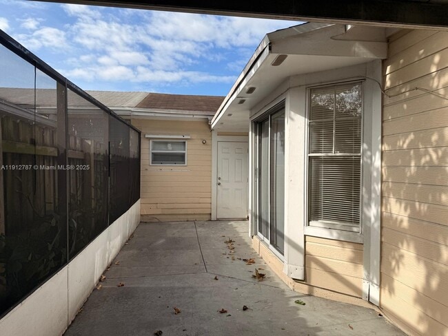 Foto del edificio - 3321 Ivy Way