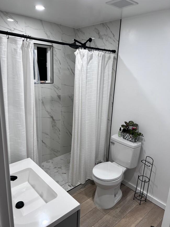 Building Photo - 8224 Coral Bell Way