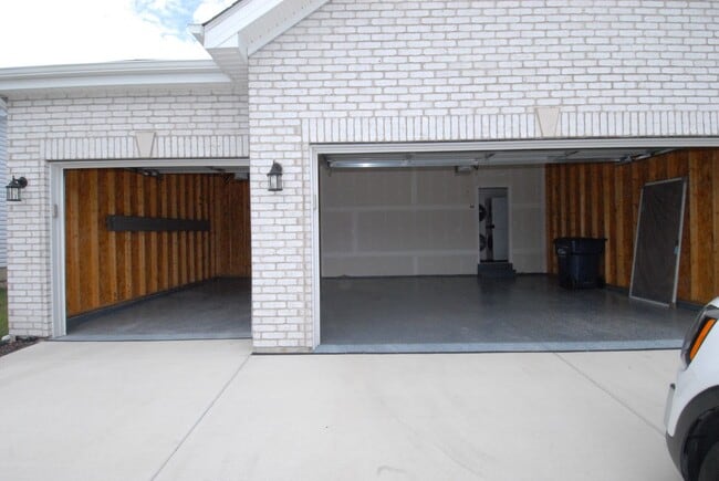Building Photo - 297 Osprey Ct