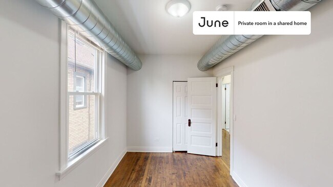 Foto del edificio - Room in Shared 4 bed/2 bath home