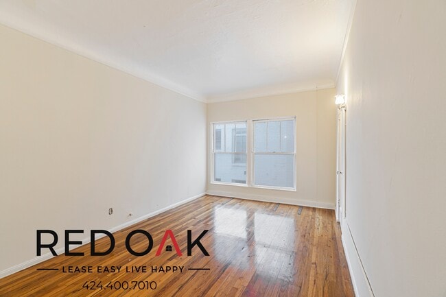 Foto del edificio - 657 Cochran Ave