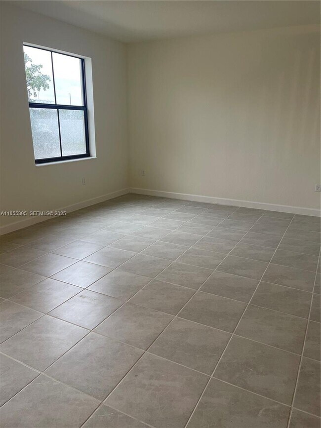 Foto del edificio - 3244 W 114th Terrace