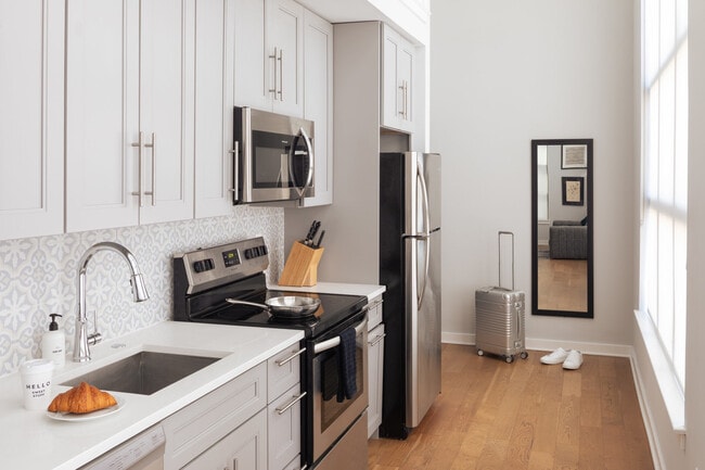 Building Photo - 222-24 Vine St