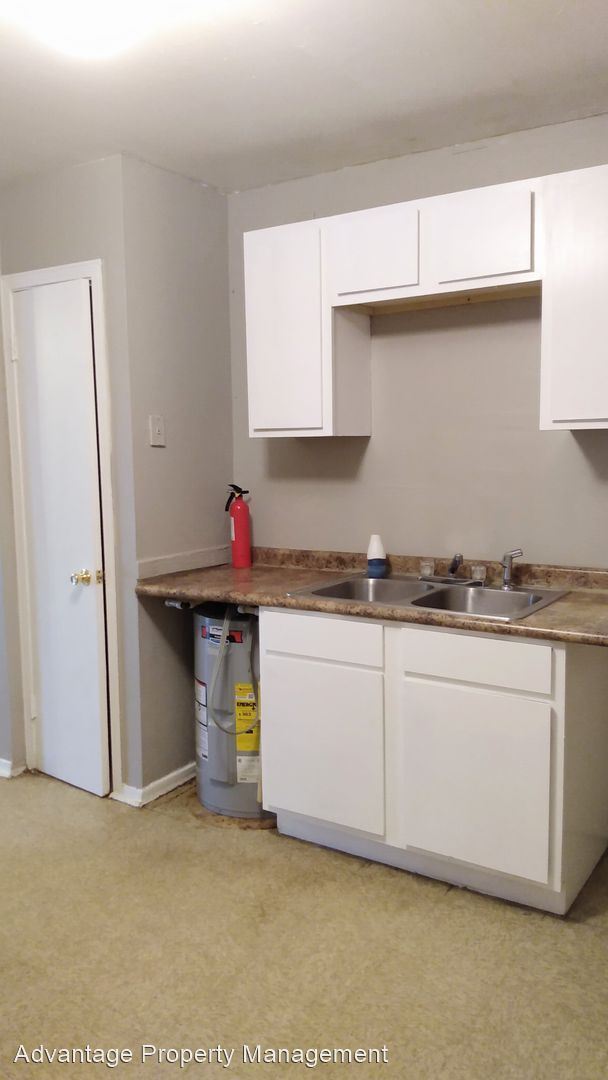 Building Photo - 2 br, 1 bath House - 2188 Corry Ave.