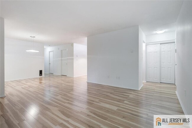 Foto del edificio - 174 Amberly Dr