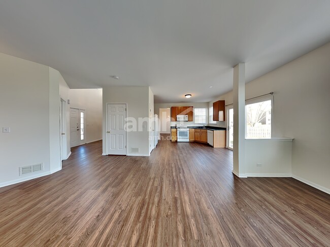 Foto del edificio - 4831 Highwood Ln