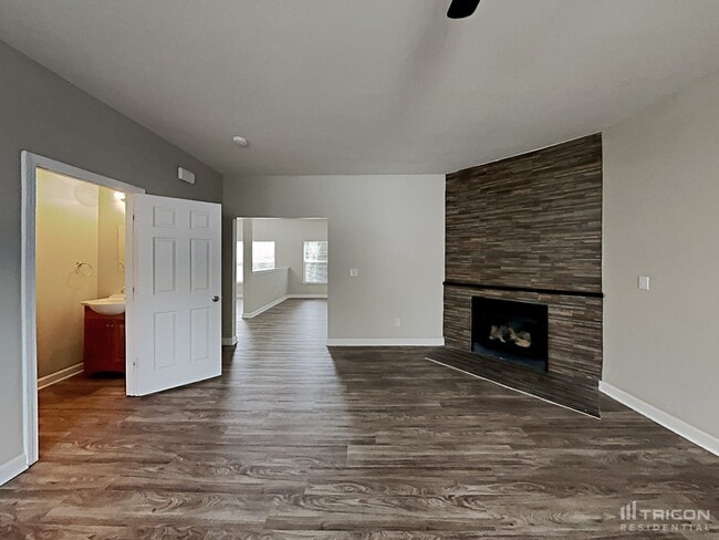 Building Photo - 5101 Stone Park Dr