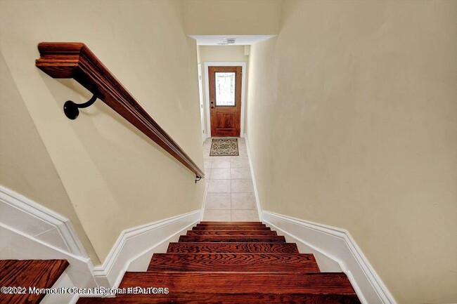 Building Photo - 58 White Oak Ln