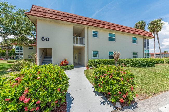 Foto del edificio - 60 Woodland Dr