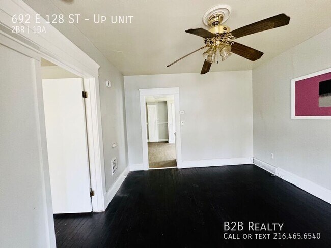 Building Photo - 692 E 128th St