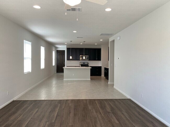 Foto del edificio - 384 Gaida Loop