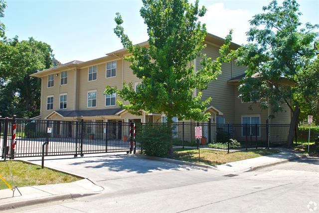 Foto del edificio - 4323 Deere St