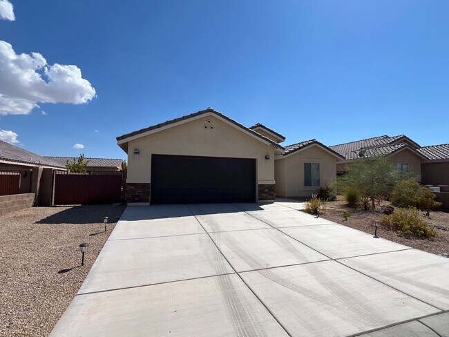 Building Photo - 12625 E 48th Dr
