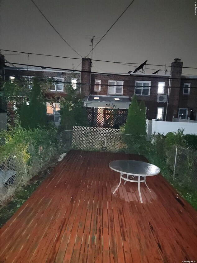 4242 195th St, Queens, NY 11358 Townhome Rentals in Queens NY
