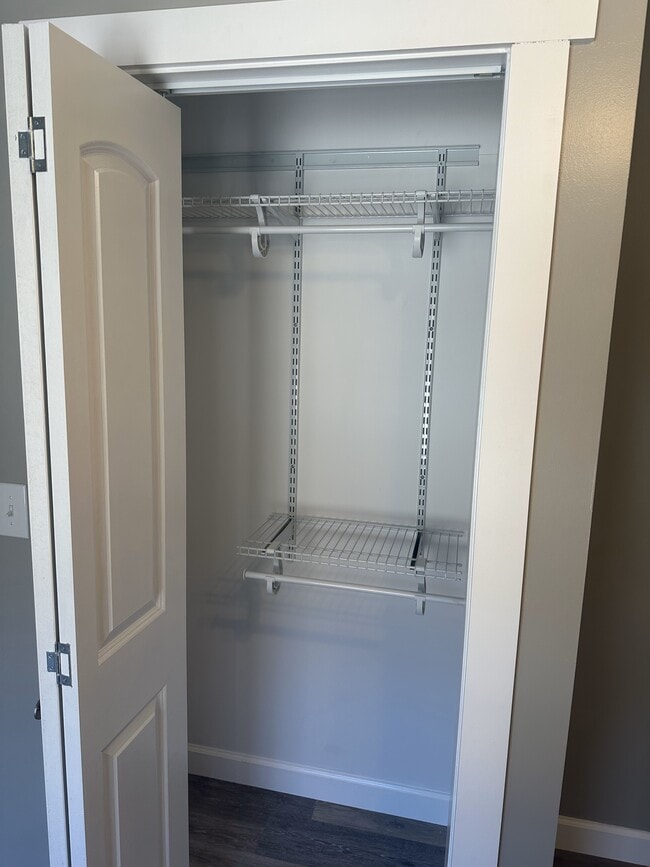 Building Photo - 427 Hambley Blvd