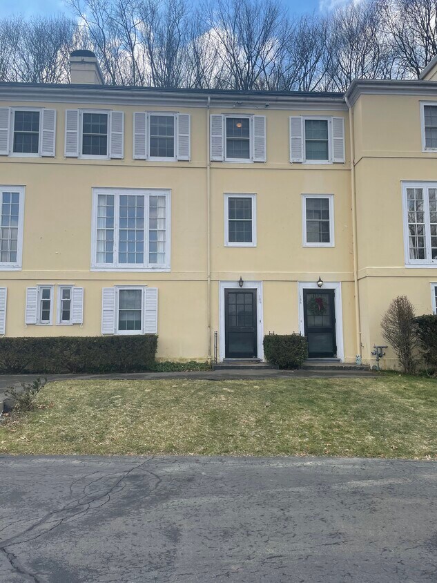 136 High Rd, Corning, NY 14830 Townhome Rentals in Corning NY