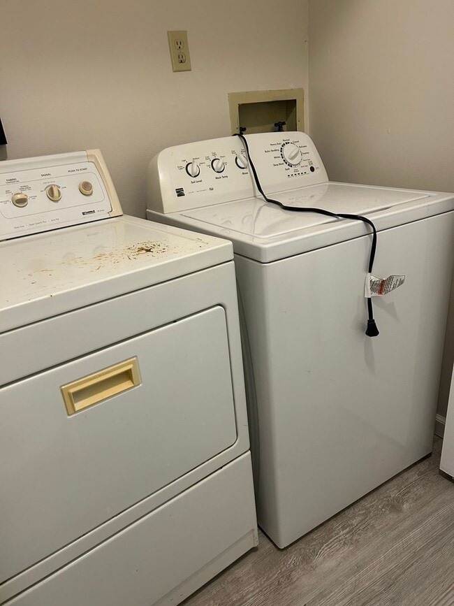 Building Photo - 1121 S 23rd St