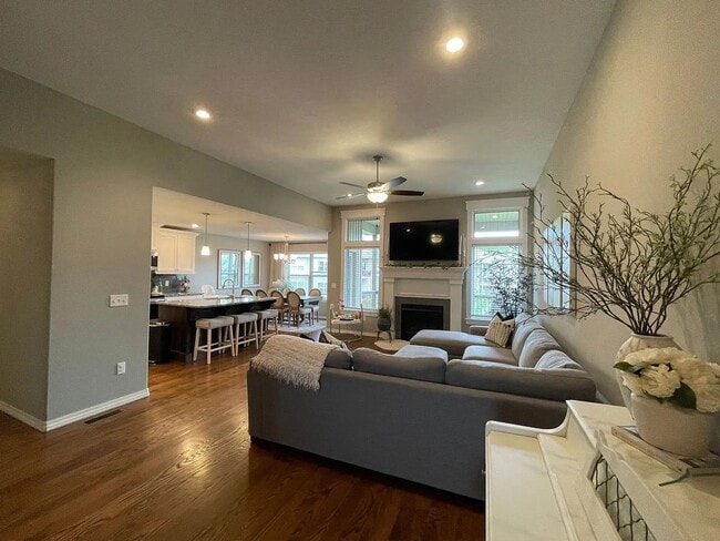 Foto del edificio - SPACIOUS OZARK HOME AVAILABLE AT A GREAT P...