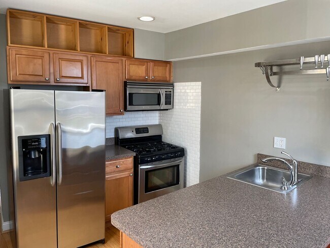 Foto del edificio - 1612 Elkins Ln