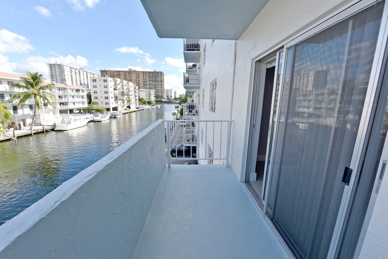 Sunworld Apartments North Miami Beach, FL