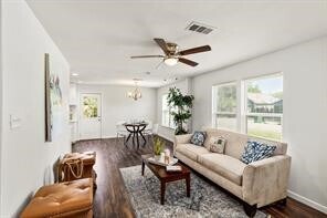 Foto del edificio - 7002 Goforth St