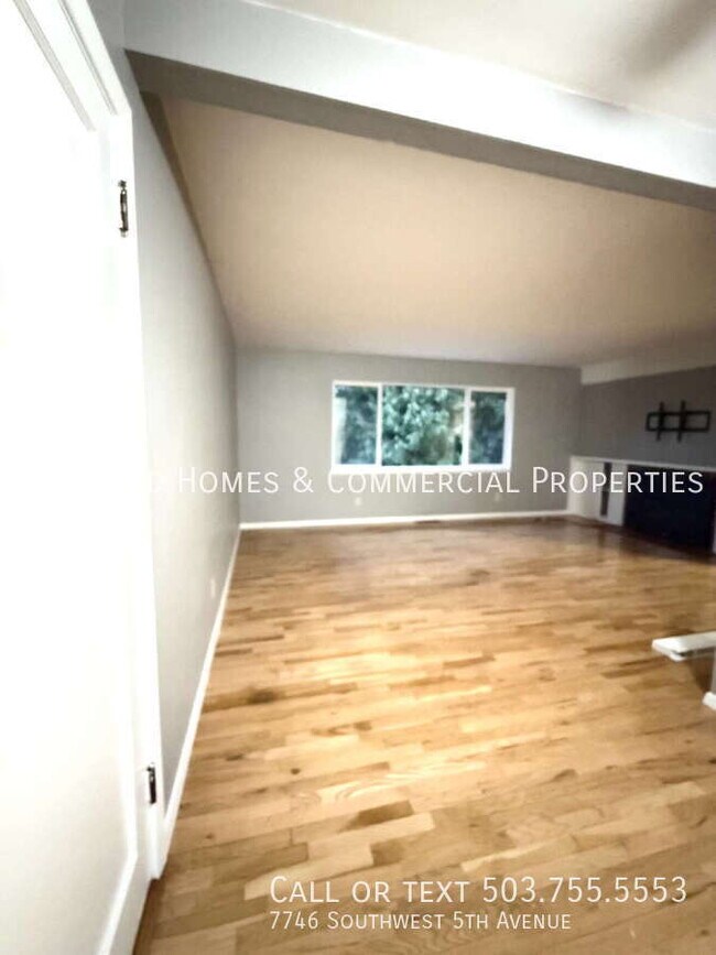 Foto del edificio - 7746 SW 5th Ave.