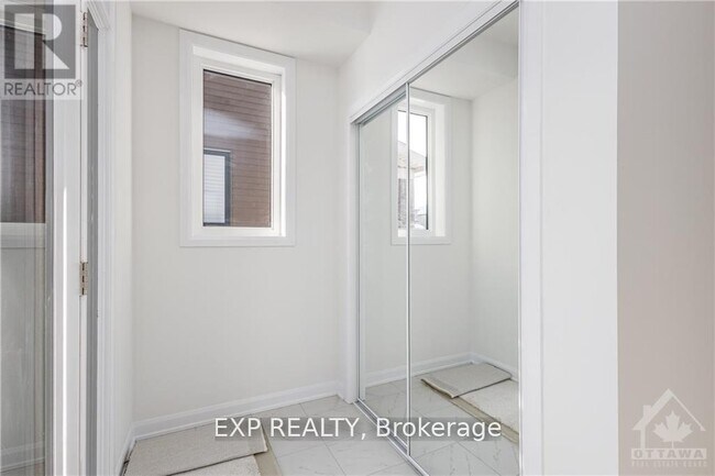 Building Photo - 1006 Ballyhale Hts