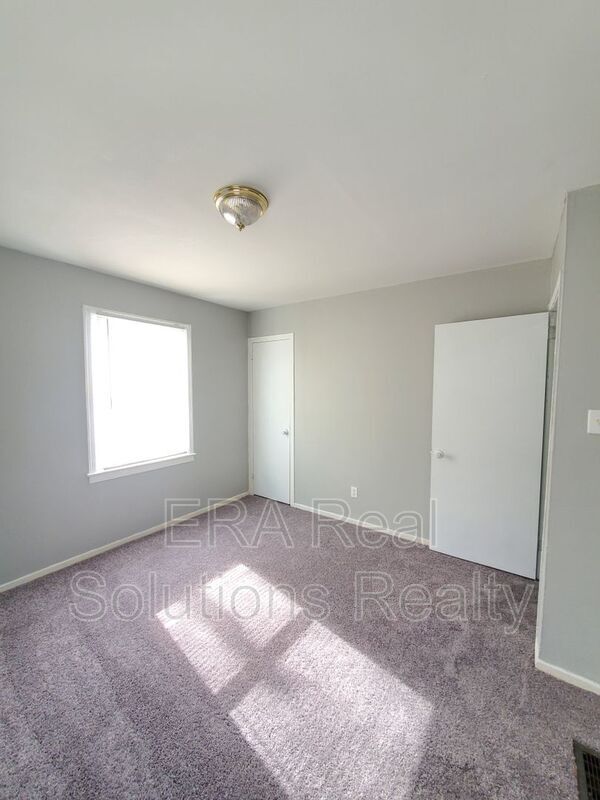 Foto del edificio - 4628 Faith Ave