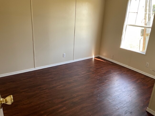 Foto del edificio - 343 Crescent Creek Ln