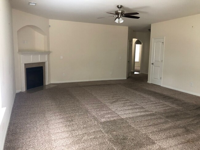 Building Photo - Coming Soon For Rent in Moody!
