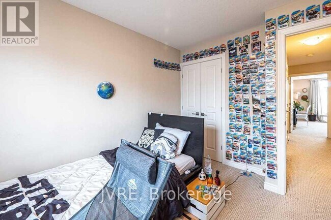 Building Photo - 112 Westbank Trail