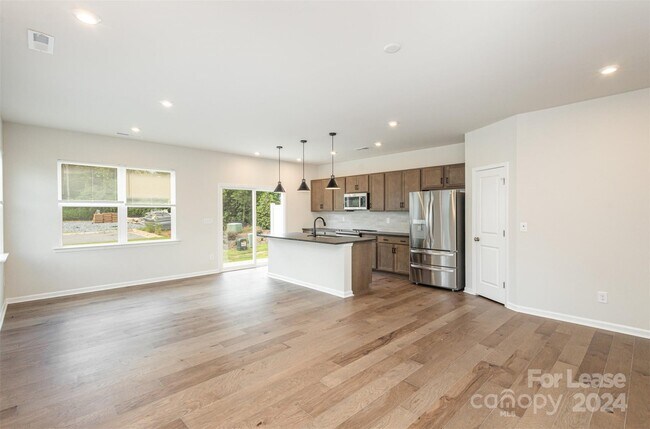 Foto del edificio - 3103 Hutton Gdns Ln