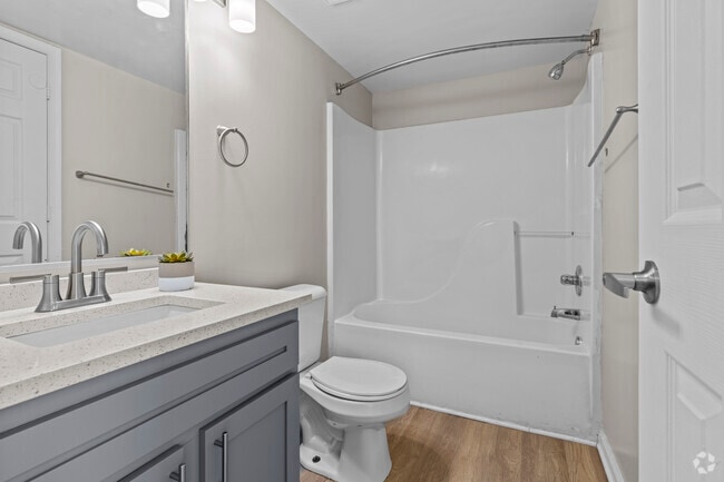 3 BR Loft - Seawall Apartments & Townhomes