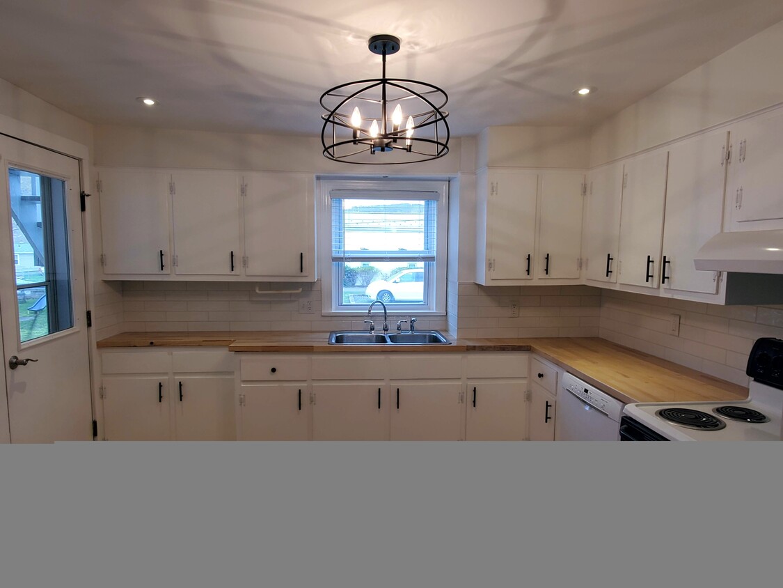 Foto principal - 658 Grand St