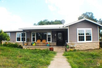 Building Photo - 2809 TX-21