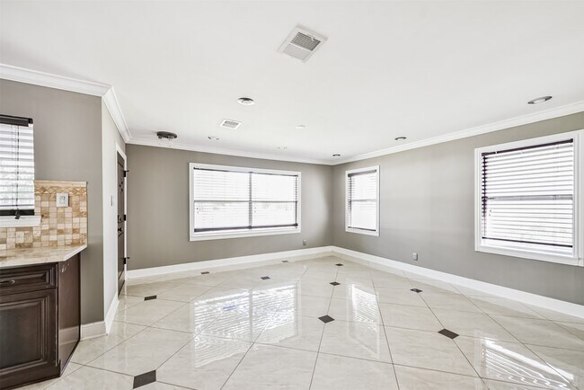 Building Photo - 6833 Concho St