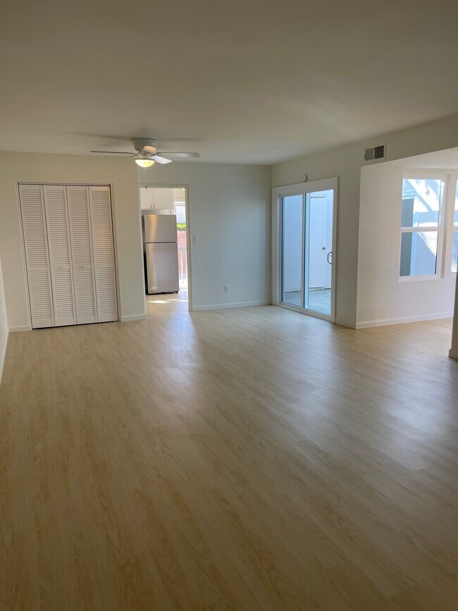 17542 Vandenberg Ln Unit 1, Tustin, CA 92780 Condo for Rent in Tustin