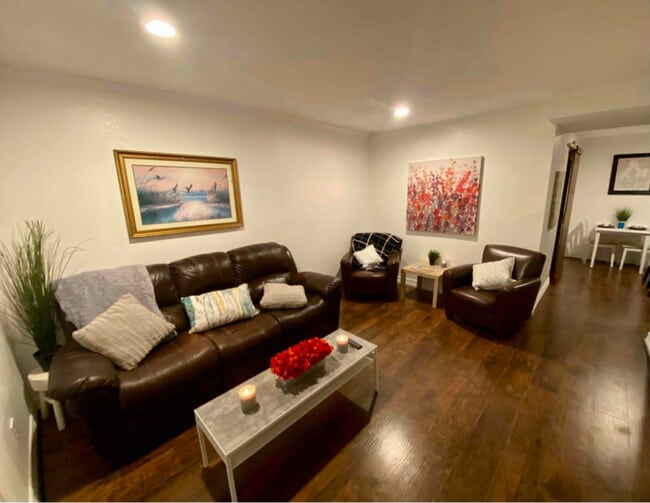 Building Photo - 3131 Cummins St