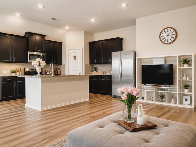 Foto del edificio - 16603 Villa Del Luna Ln