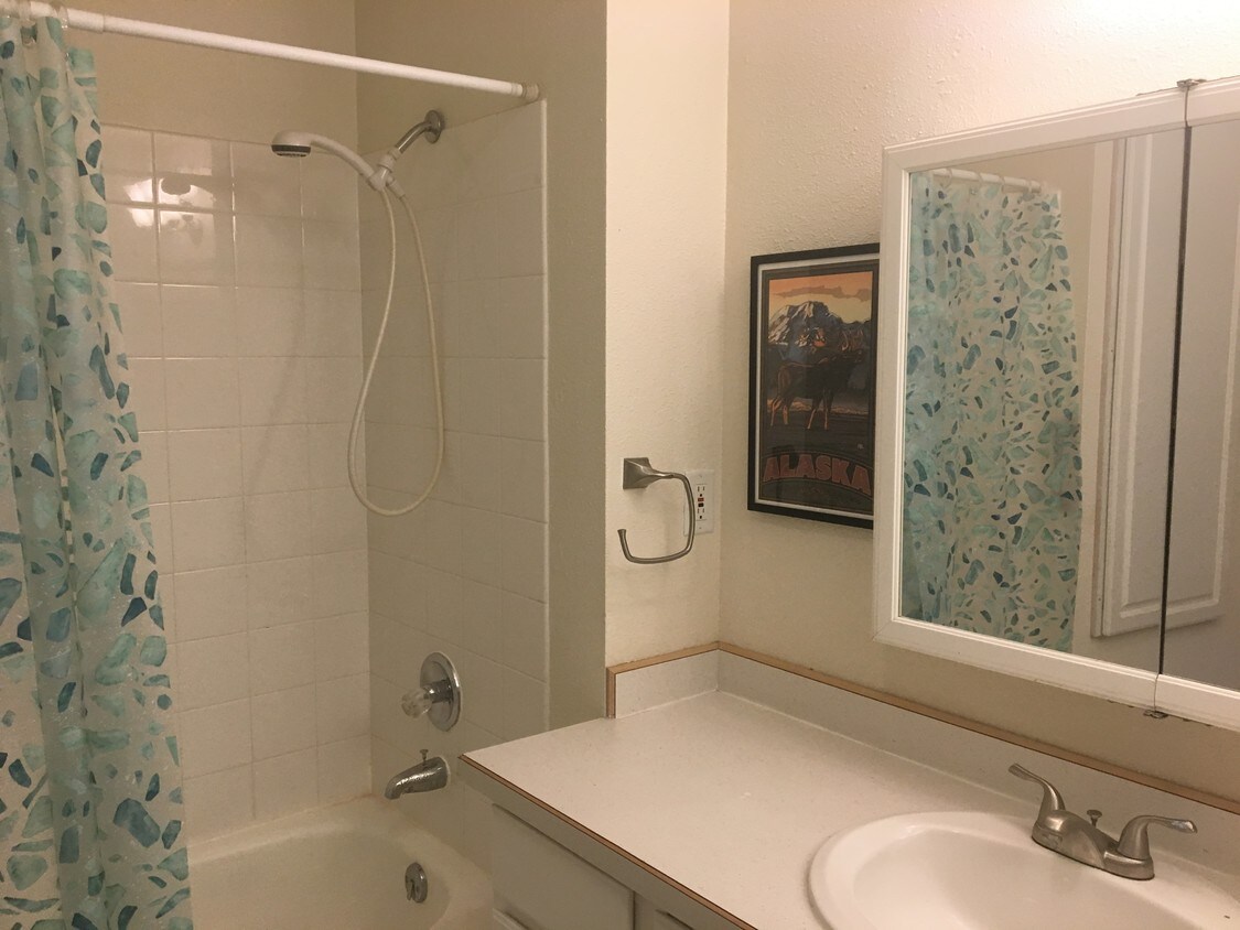 Primary Photo - 1819 Rogers Park Ct