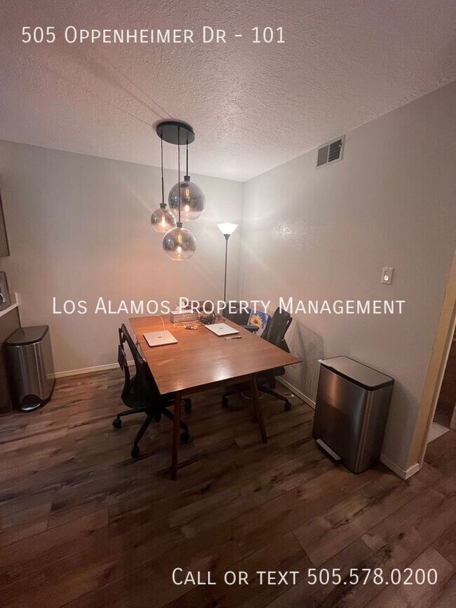 Foto del edificio - 505 Oppenheimer Dr