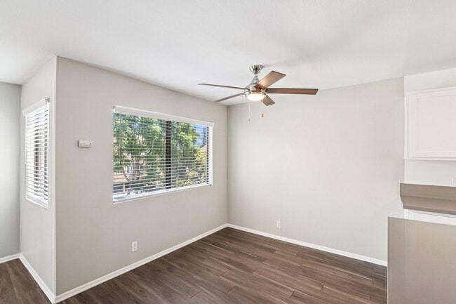 A dining space made for togetherness. - Creekside Alta Loma