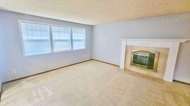 Foto del edificio - Charming 4 Bed 2 Bath Home in Wedgewood