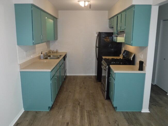 Building Photo - 1669 Ishnala Dr