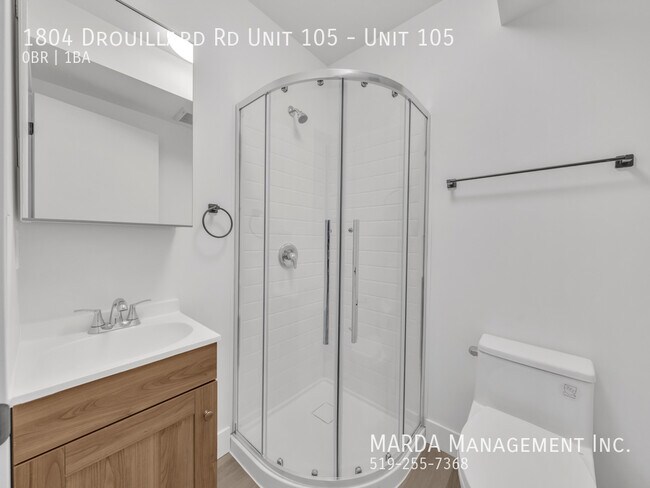 Photo du bâtiment - MODERN BACHELOR UNIT - PERFECT EAST WINDSOR LOCATION! INCLUSIVE
