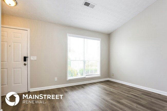 Foto del edificio - 4150 Riverbank Ct